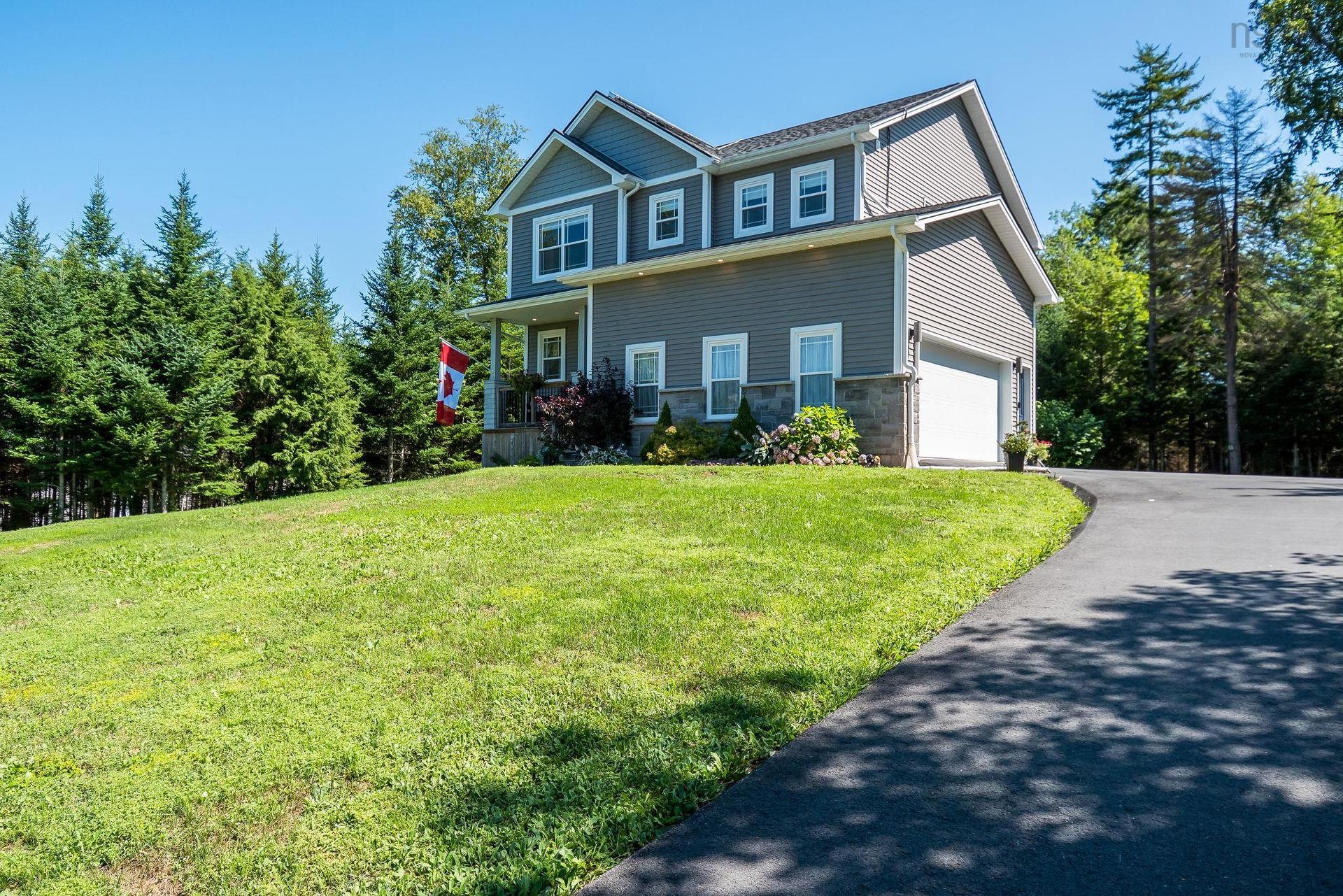 437 Heddas Way, Fall River, NS