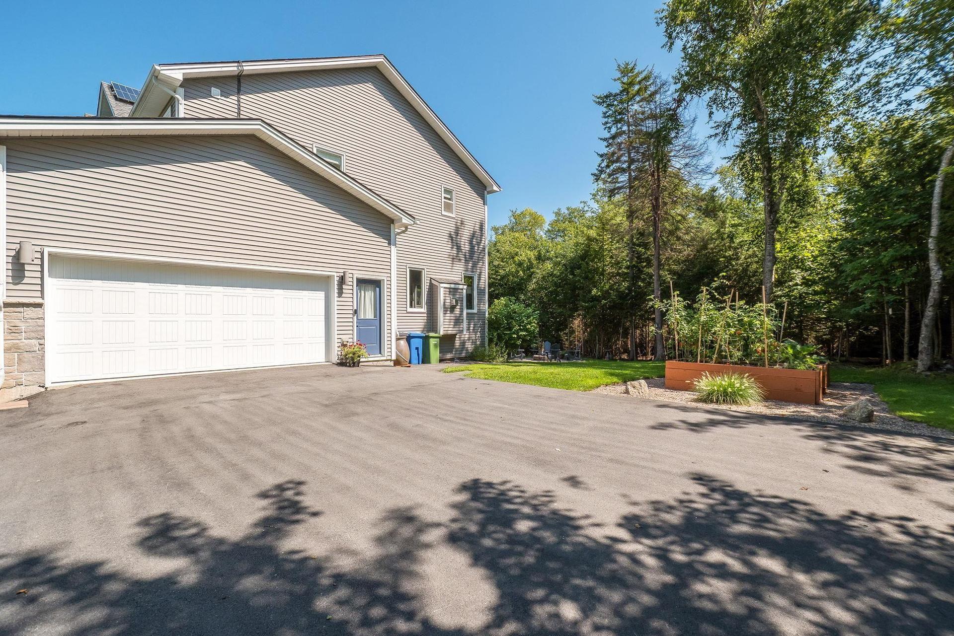 437 Heddas Way, Fall River, NS