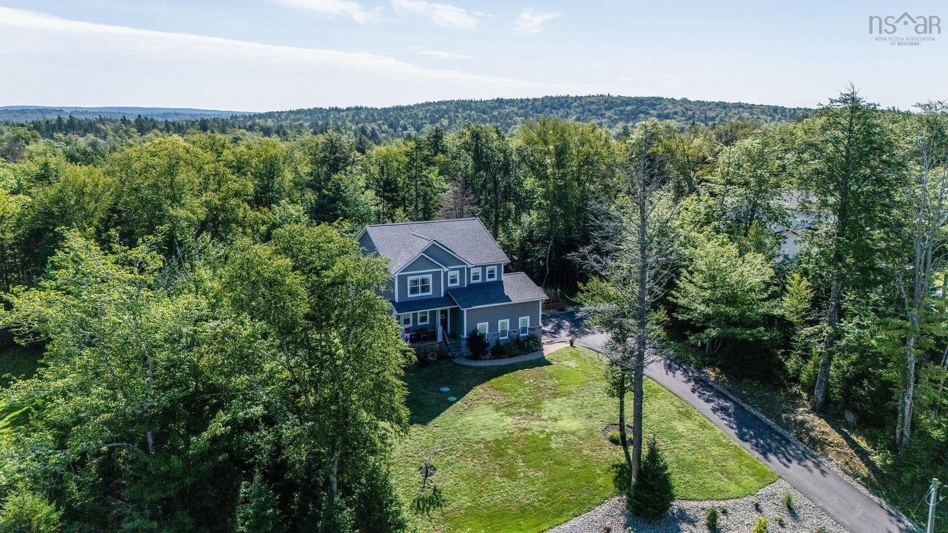 437 Heddas Way, Fall River, NS