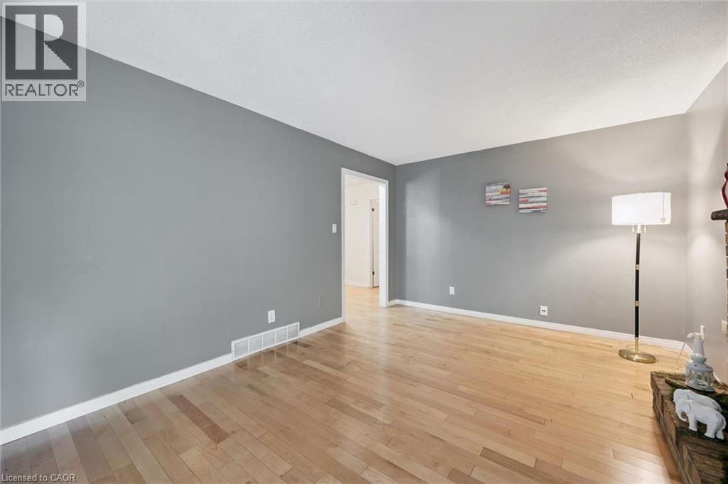 345 Beechlawn Drive, Waterloo, ON