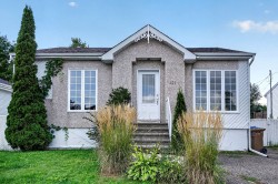 377 55e Avenue Pointe-Calumet, QC J0N 1G0