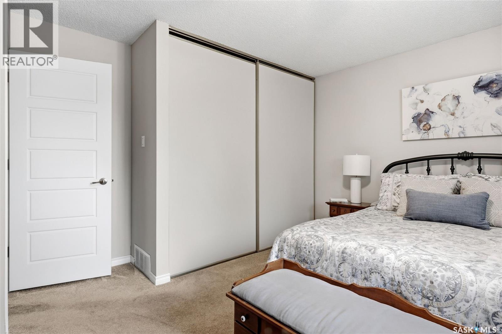 6422 Hird Crescent, Regina, SK