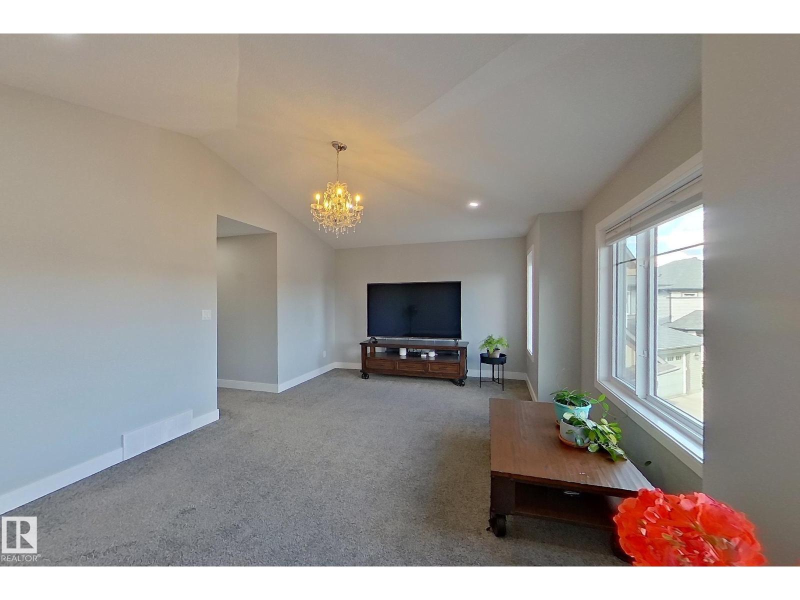 1304 165 St Sw, Edmonton, AB