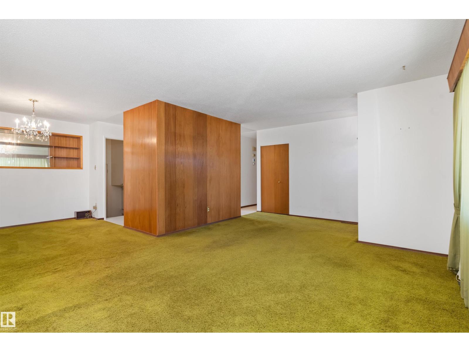 9807 165 St Nw, Edmonton, AB