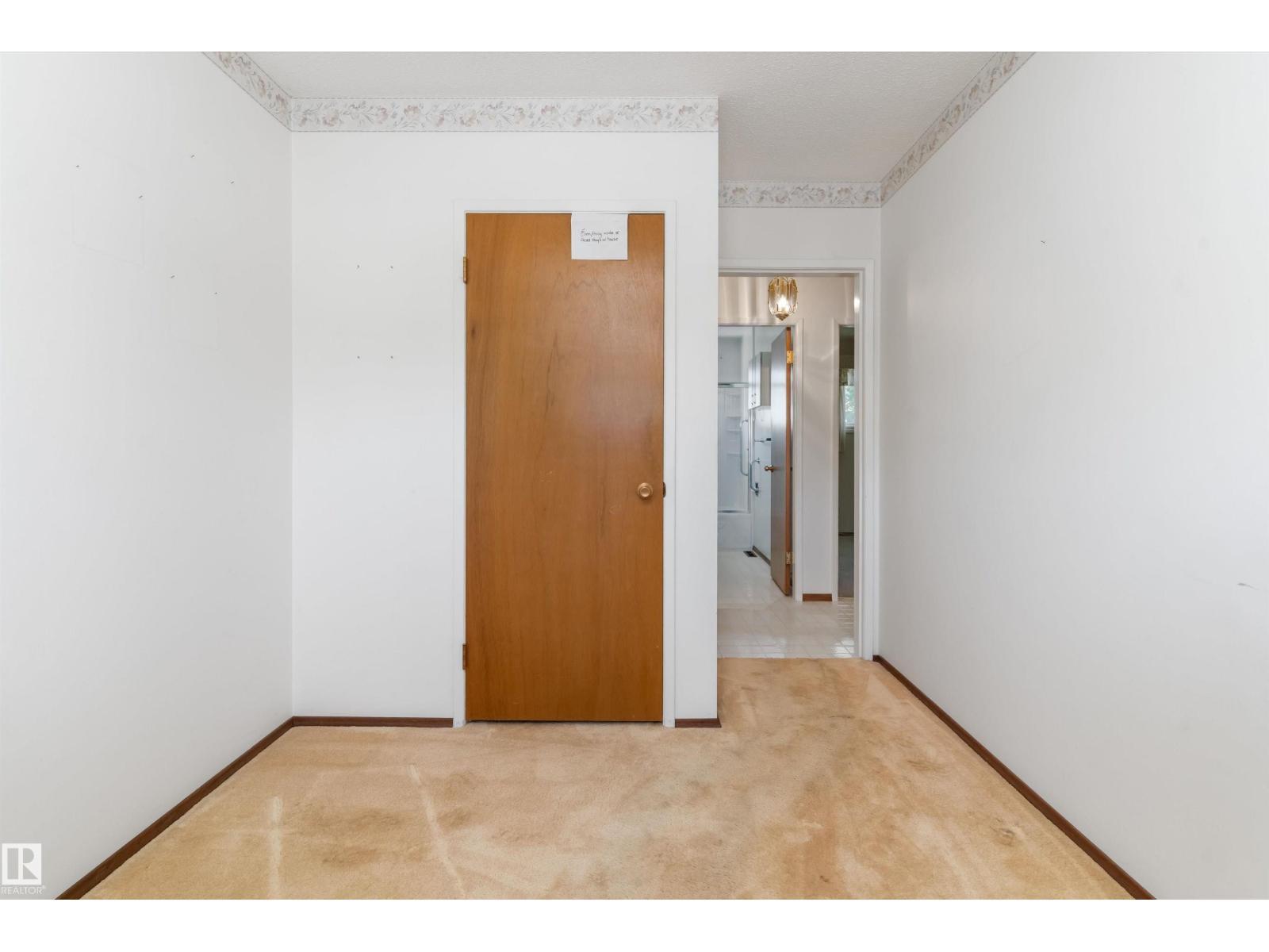 9807 165 St Nw, Edmonton, AB