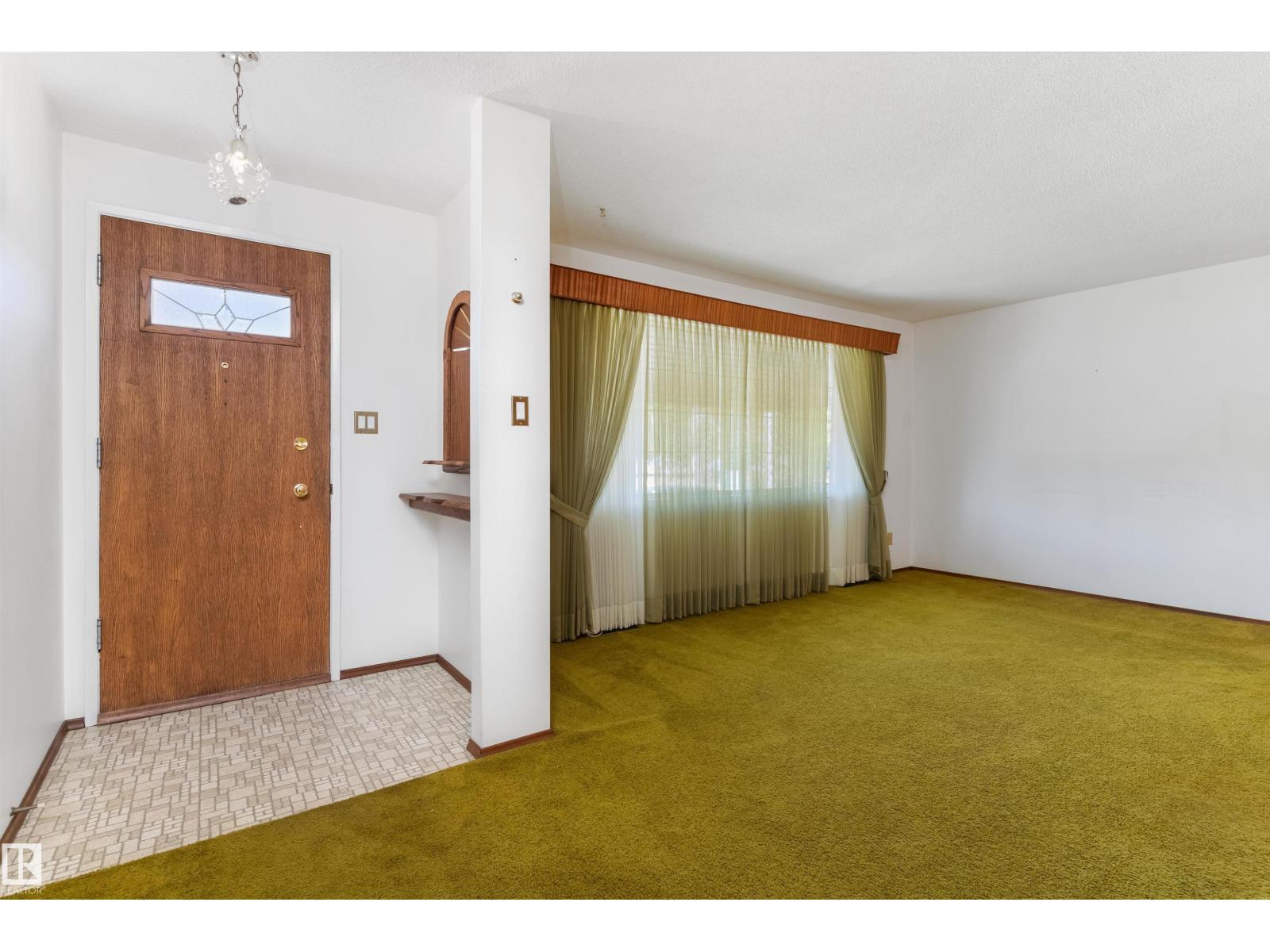 9807 165 St Nw, Edmonton, AB