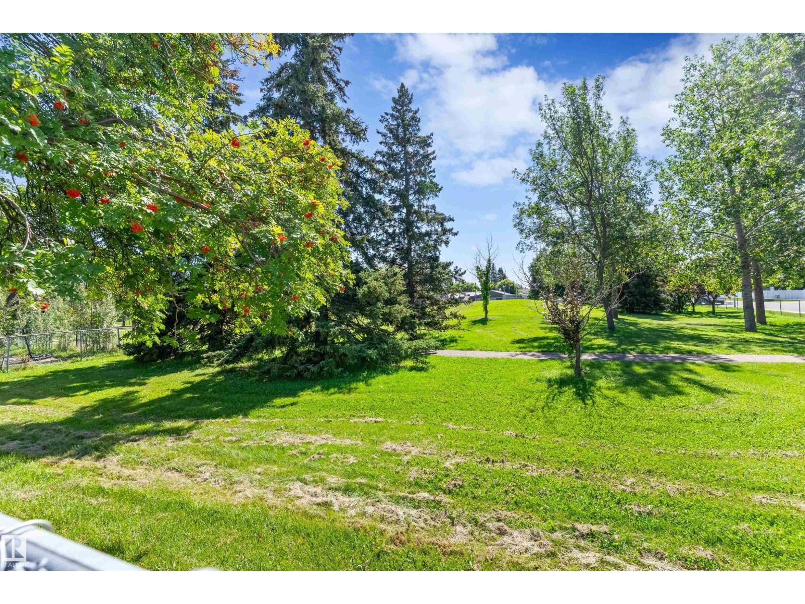 9807 165 St Nw, Edmonton, AB