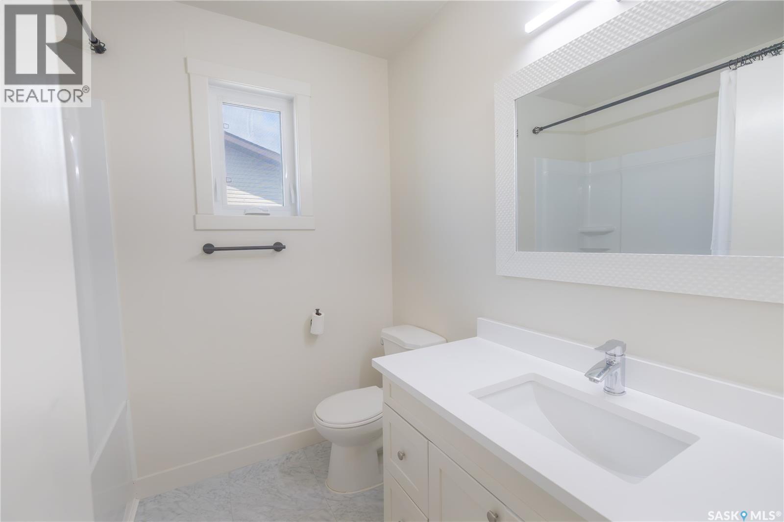 230 Hogg Way, Saskatoon, SK
