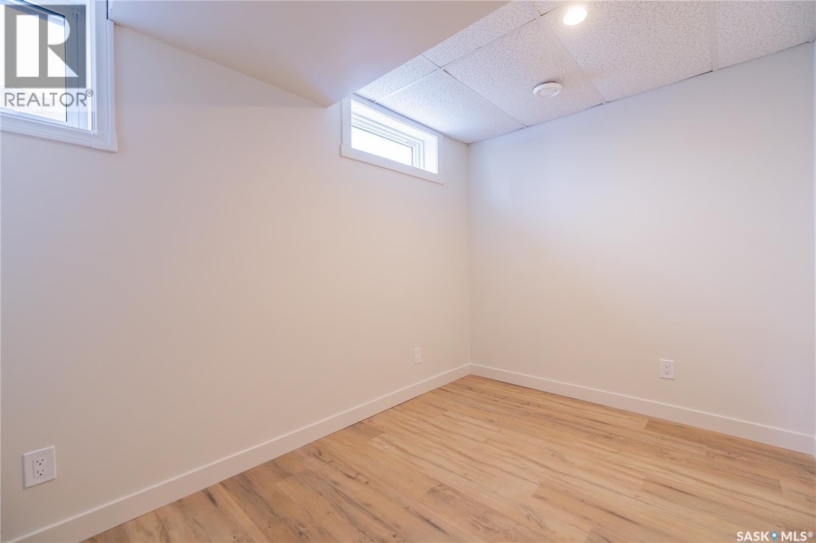230 Hogg Way, Saskatoon, SK