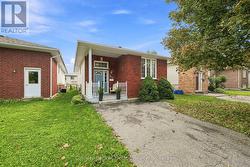 854 ABBEY LANE Peterborough (Ashburnham Ward 4), ON K9H 7N6
