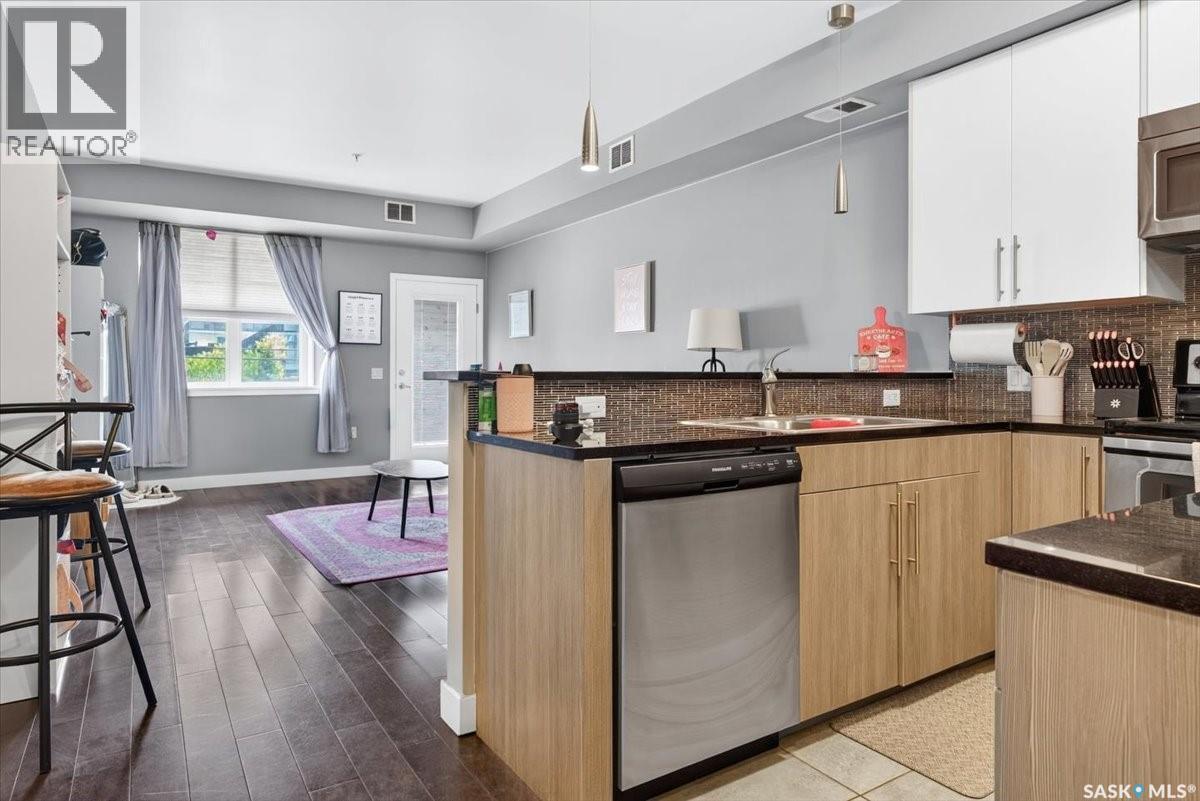 202 2255 Angus Street, Regina, SK