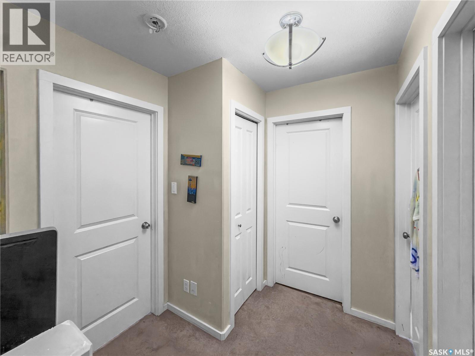 558 Geary Crescent, Saskatoon, SK