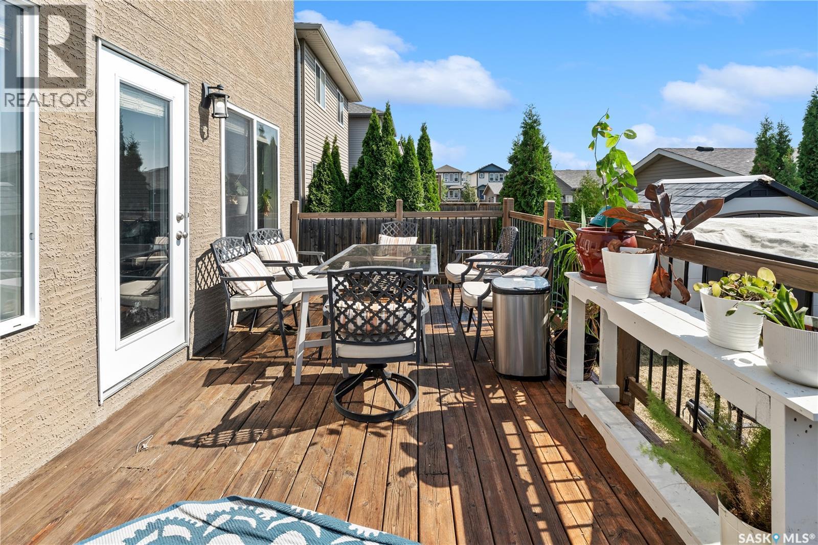558 Geary Crescent, Saskatoon, SK