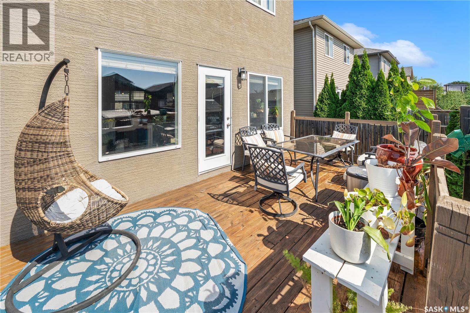 558 Geary Crescent, Saskatoon, SK