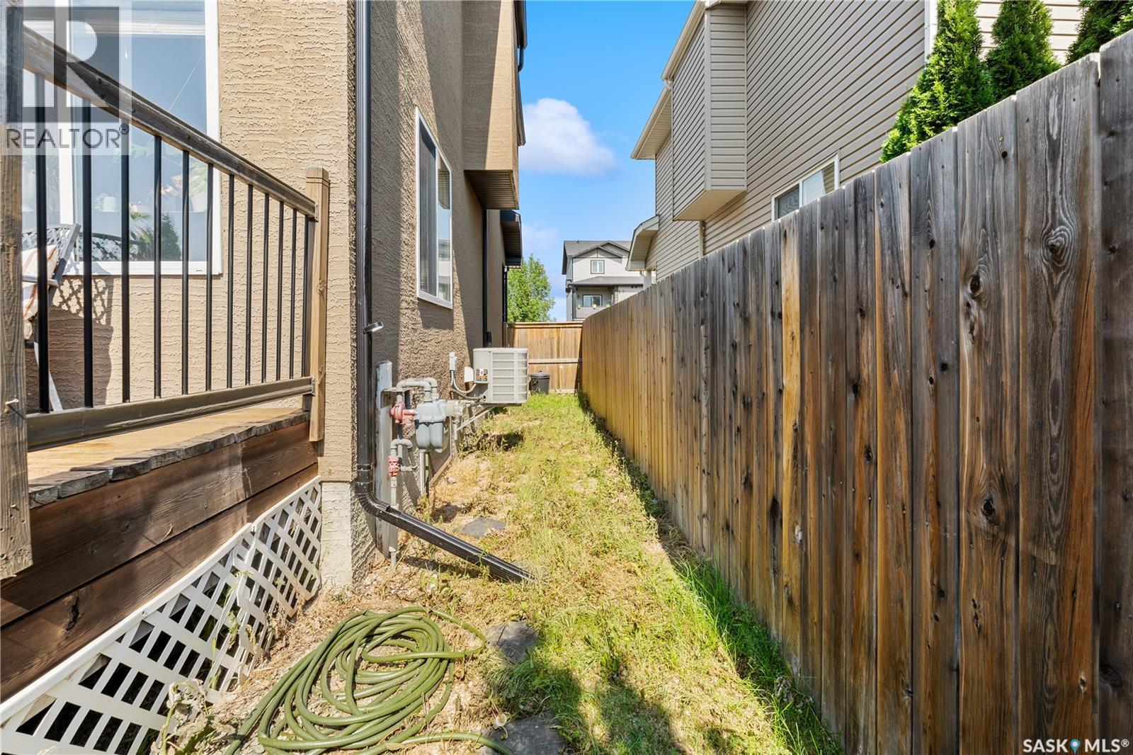 558 Geary Crescent, Saskatoon, SK