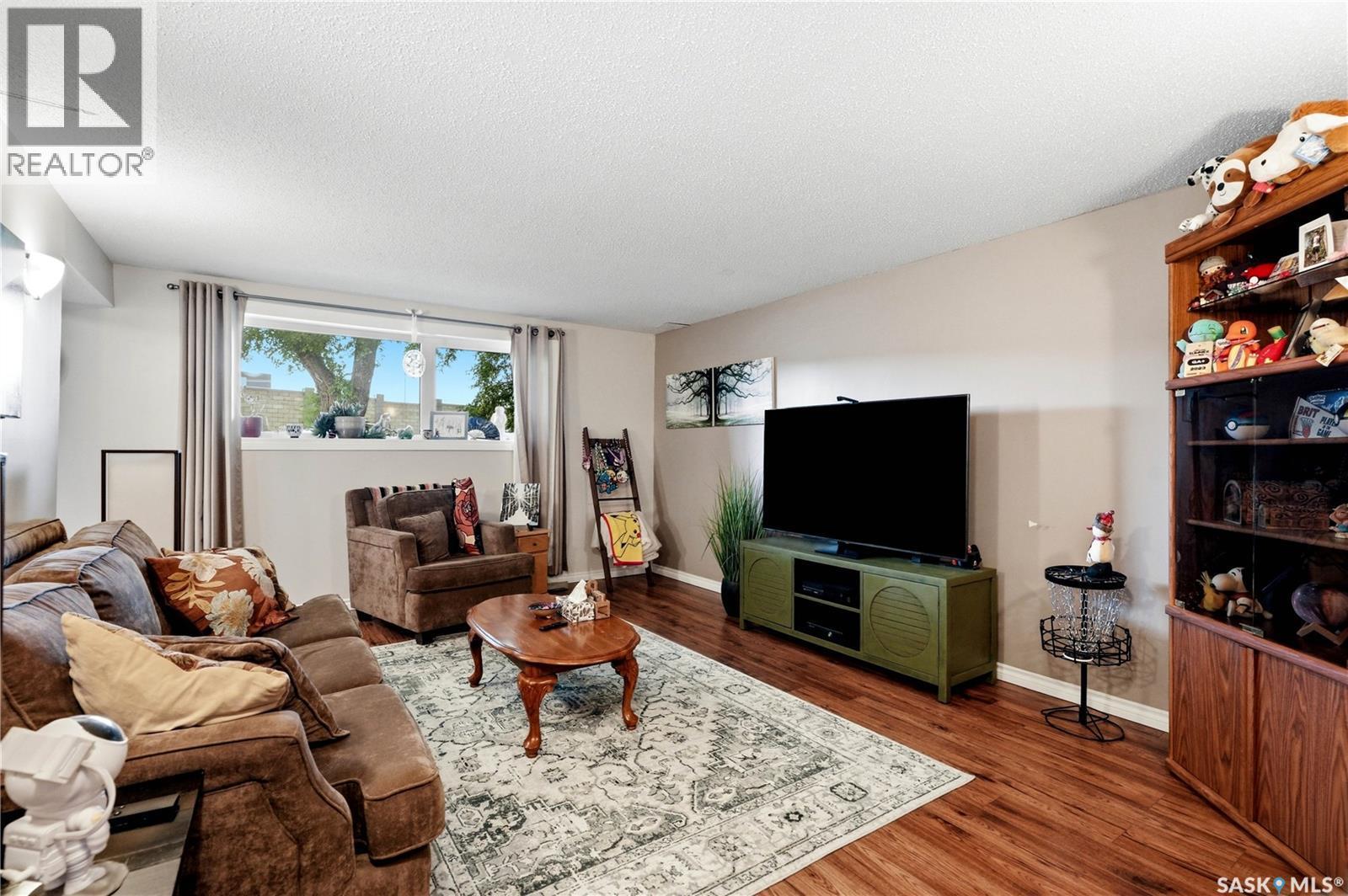 2525 Mcpherson Avenue, Saskatoon, SK