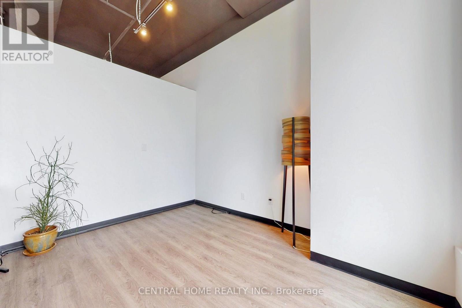 620 - 130 Queens Quay E, Toronto, ON