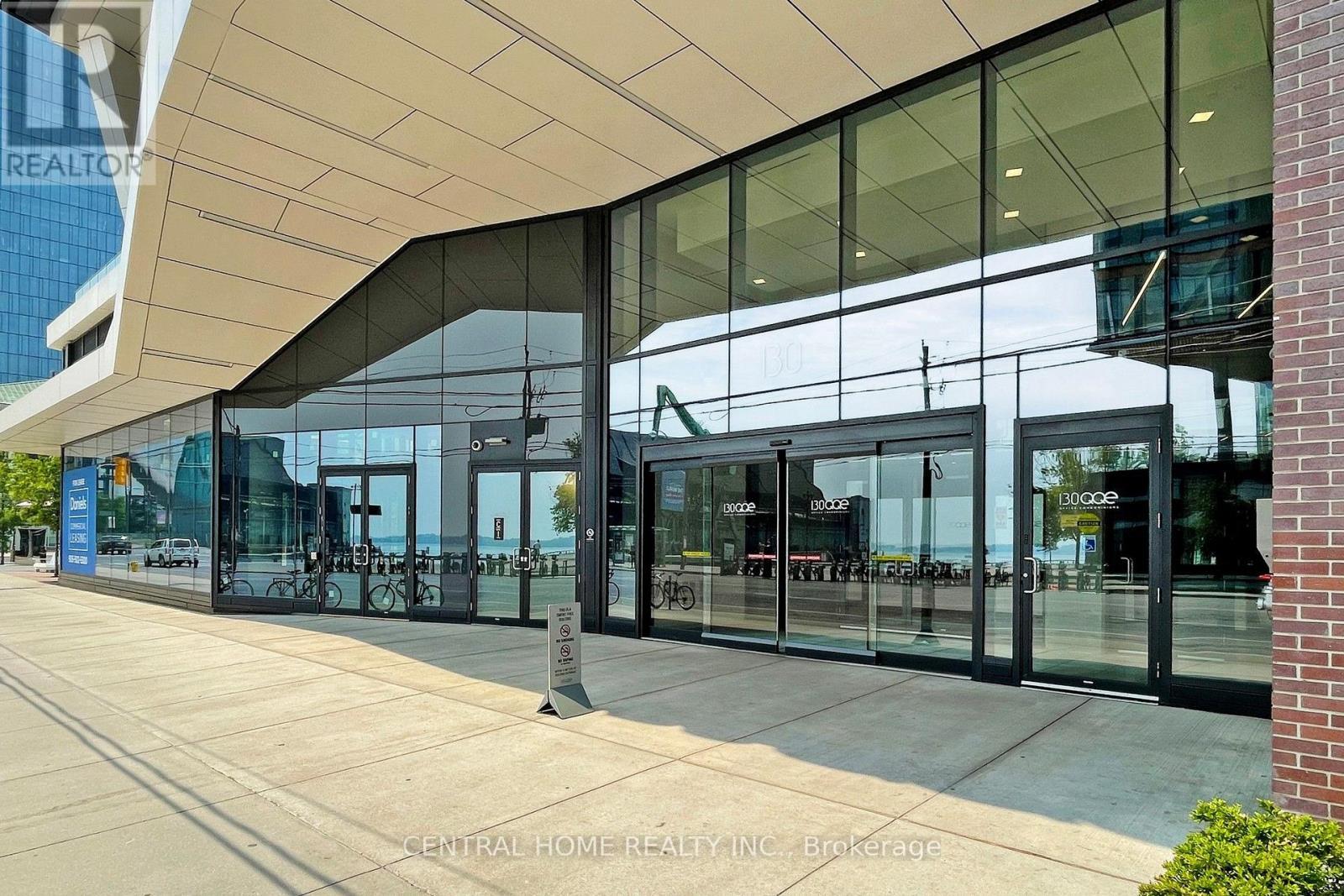 620 - 130 Queens Quay E, Toronto, ON