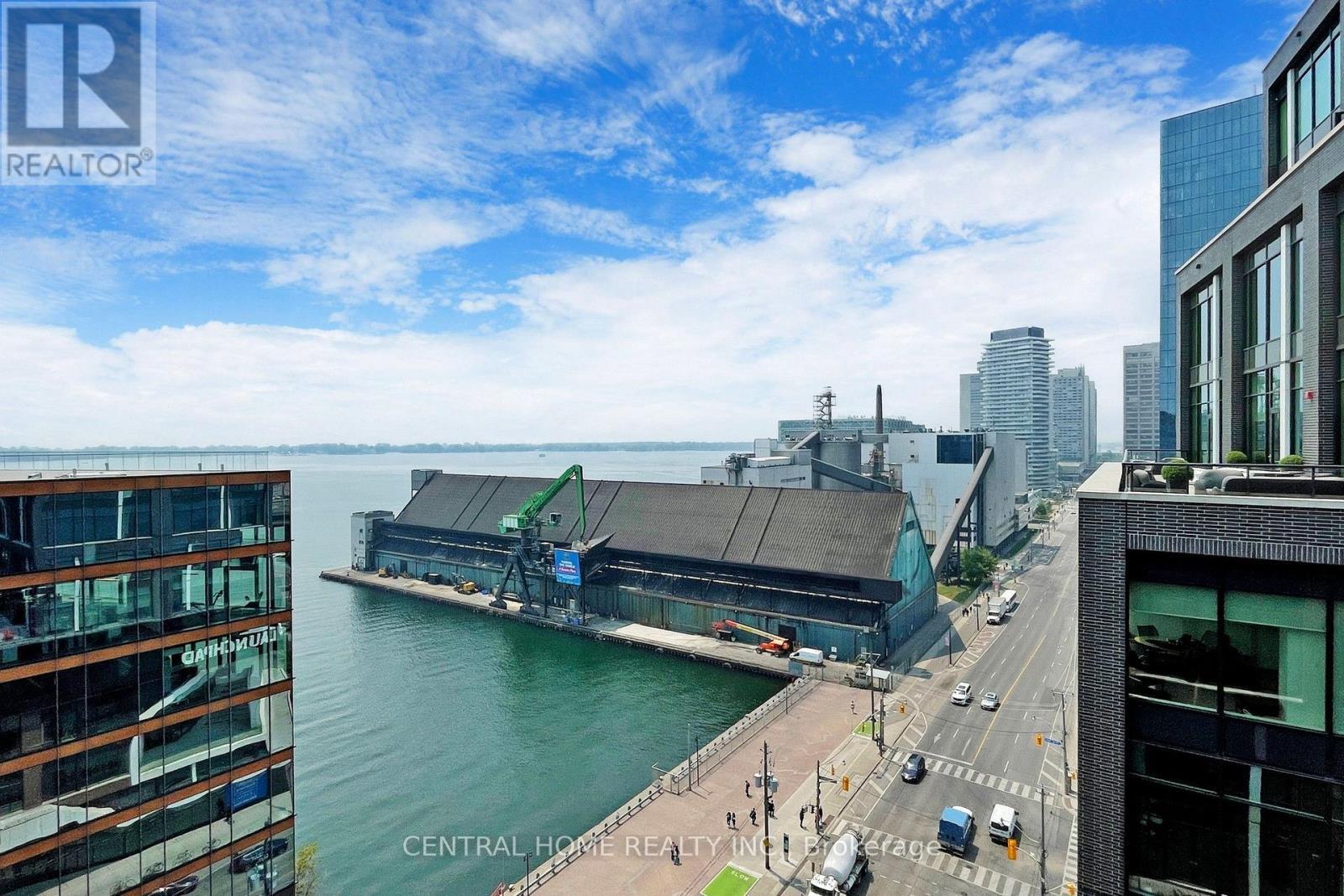 620 - 130 Queens Quay E, Toronto, ON