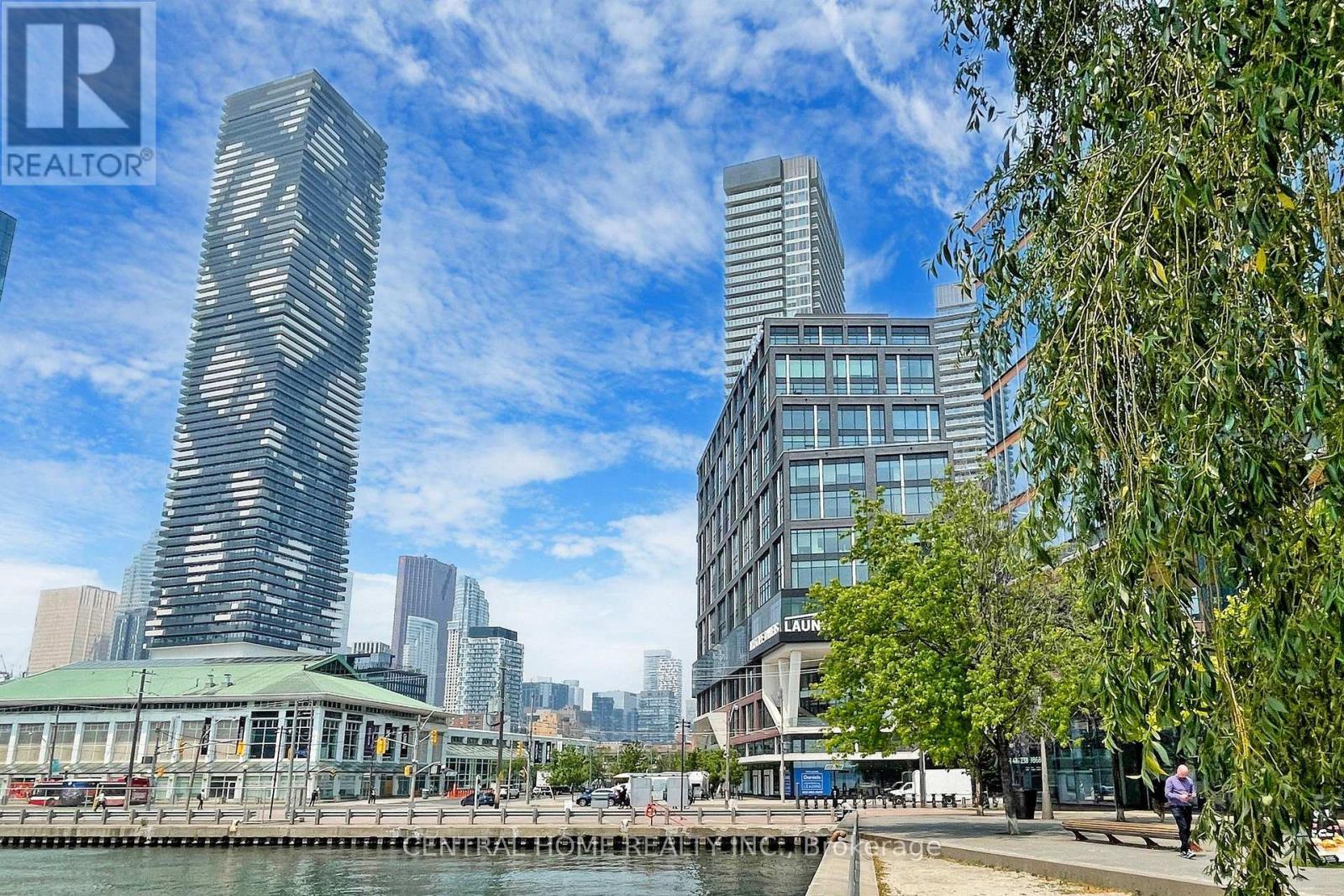 620 - 130 Queens Quay E, Toronto, ON