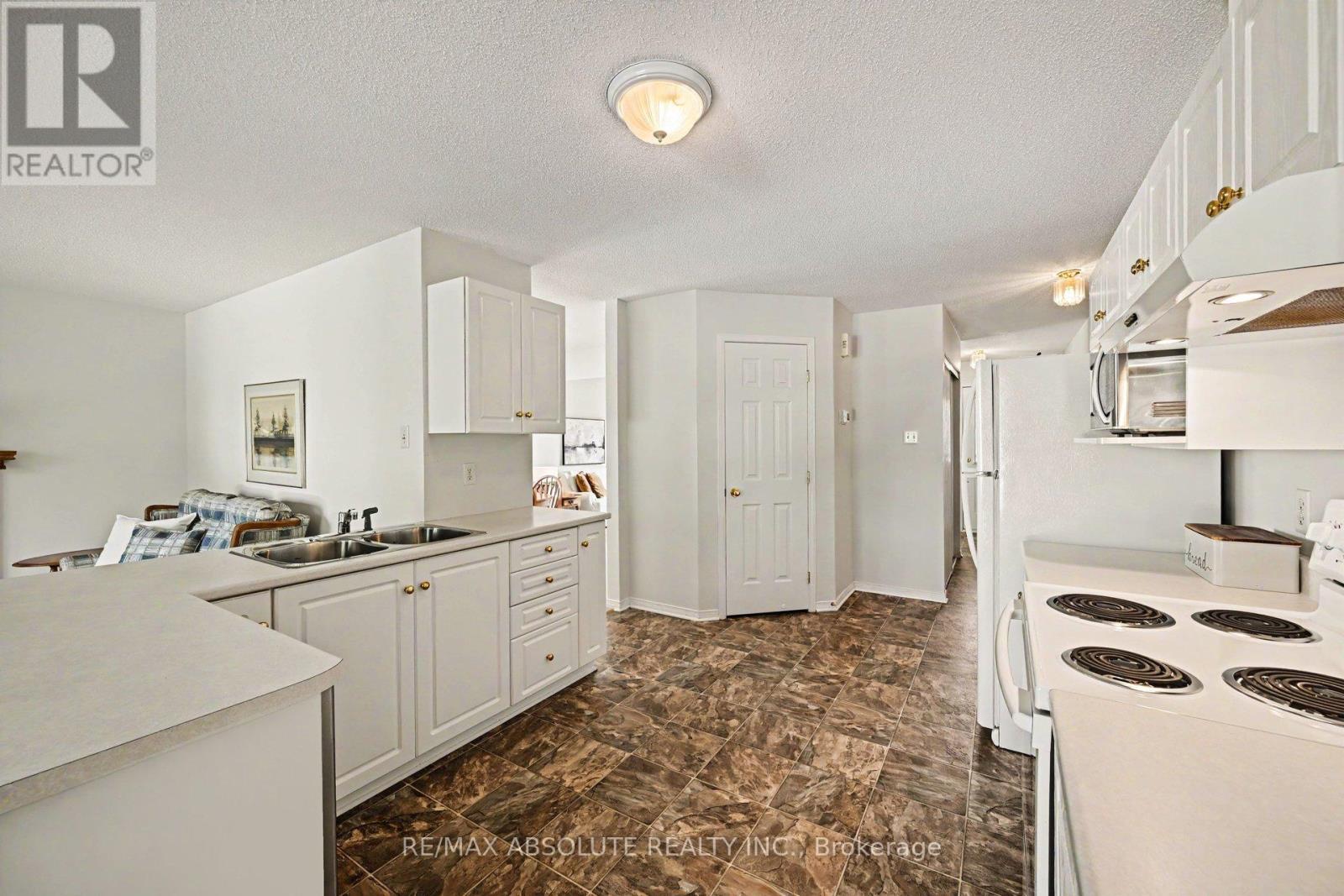 1 River Ridge Crescent, Arnprior, ON