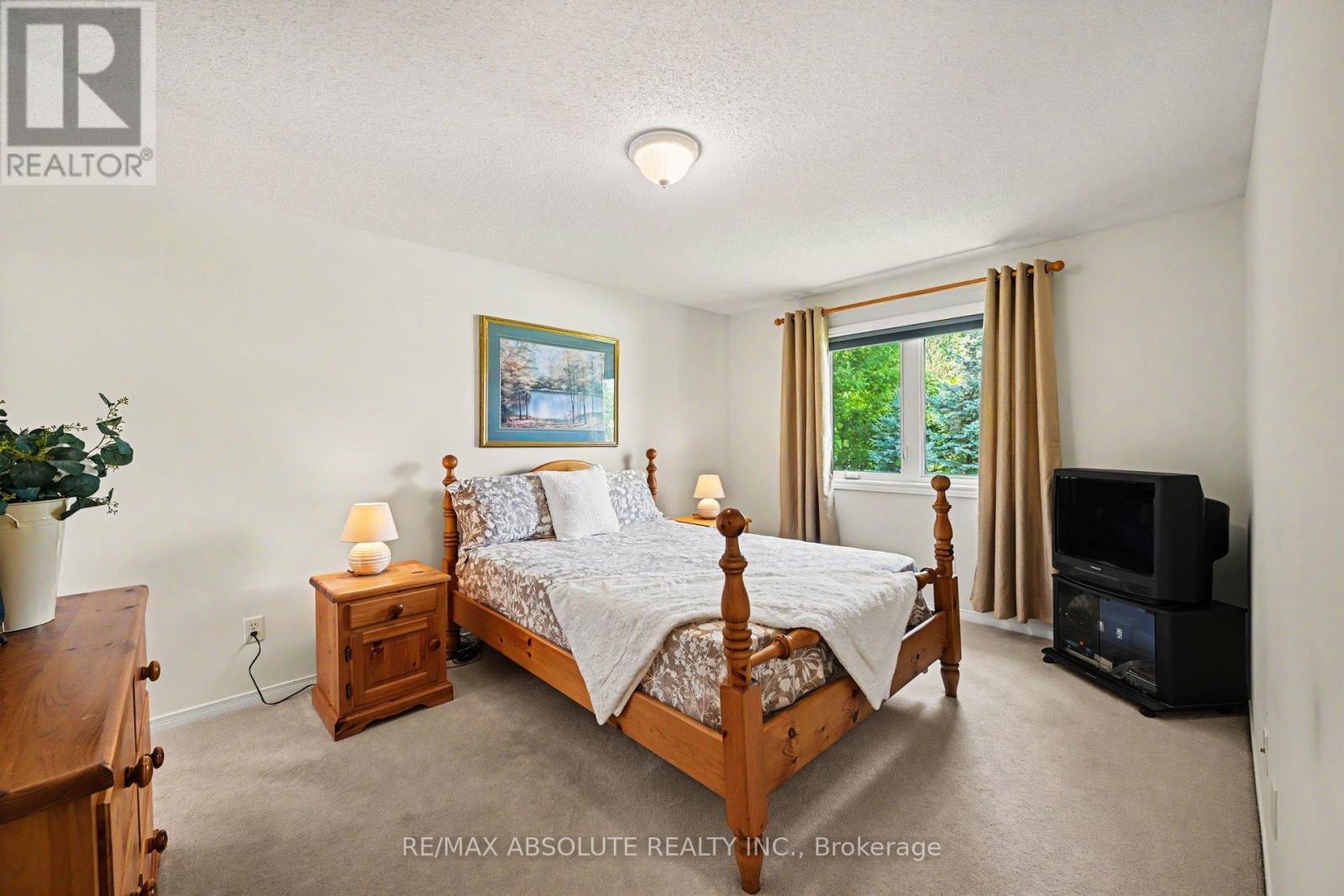 1 River Ridge Crescent, Arnprior, ON