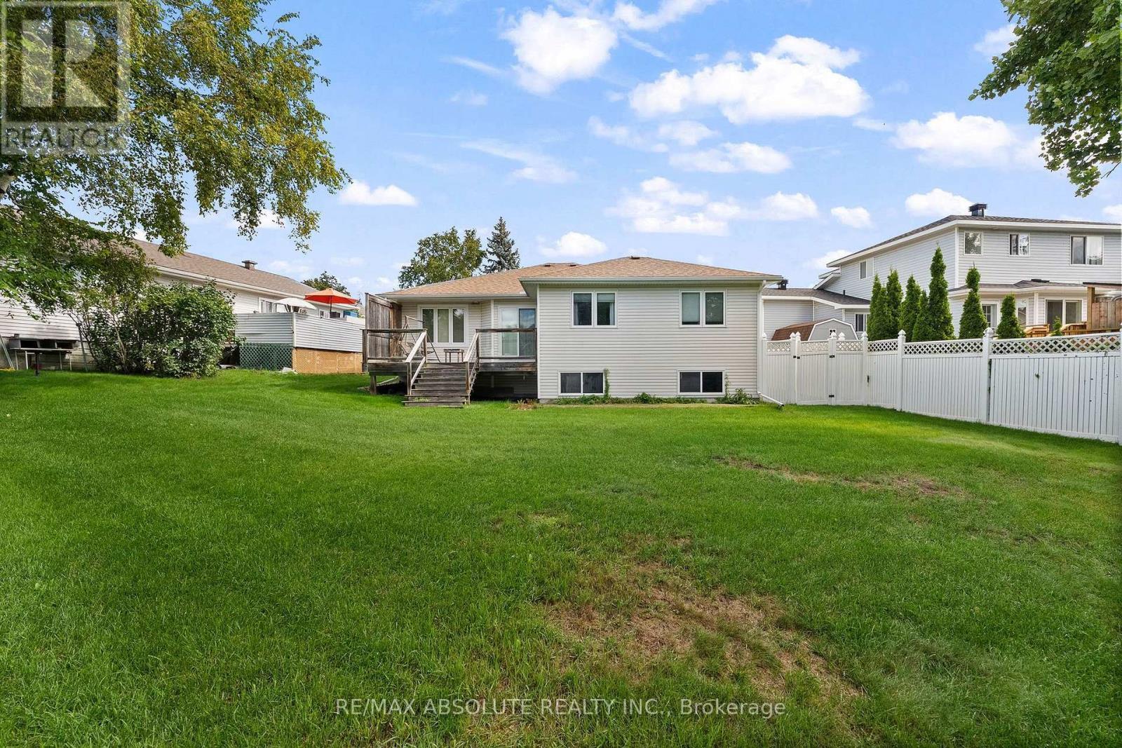 1 River Ridge Crescent, Arnprior, ON