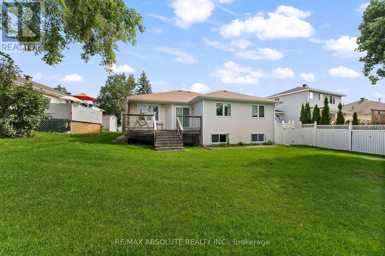 1 River Ridge Crescent, Arnprior, ON