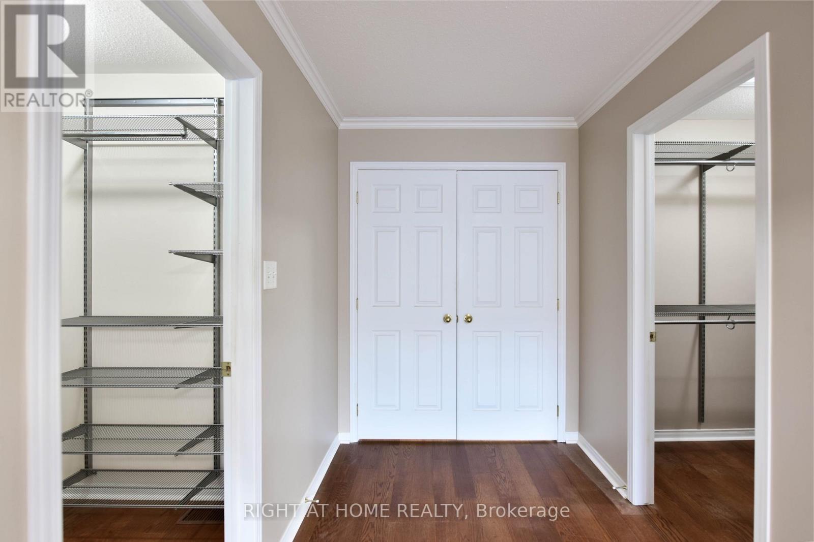 118 Braddock Private, Ottawa, ON