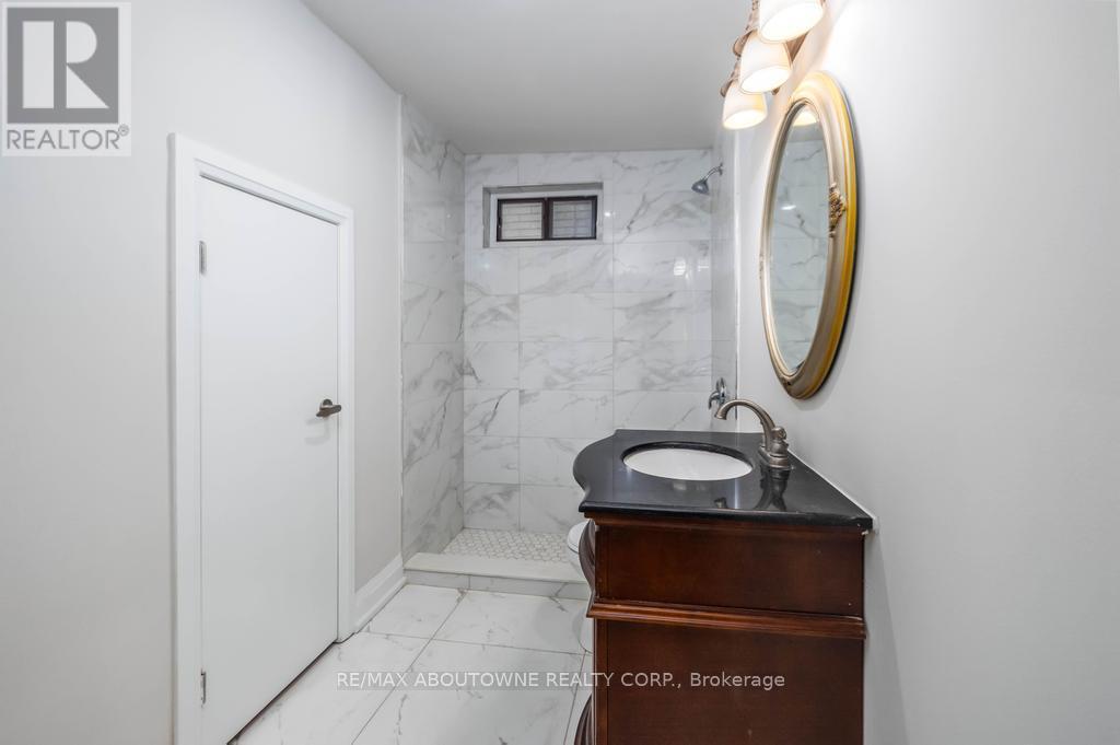 131 West Avenue N, Hamilton, ON