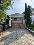 683 MORTIMER AVENUE Toronto, ON M4C 2K1