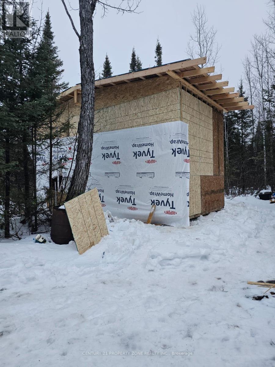 320 Mcnee Road, Hearst, ON