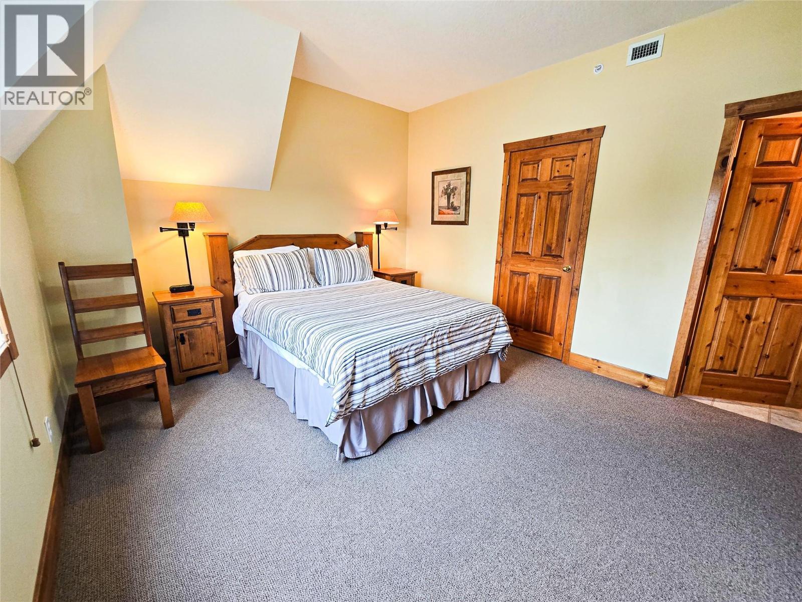 701 14A Crescent Unit# 336I, Invermere, BC
