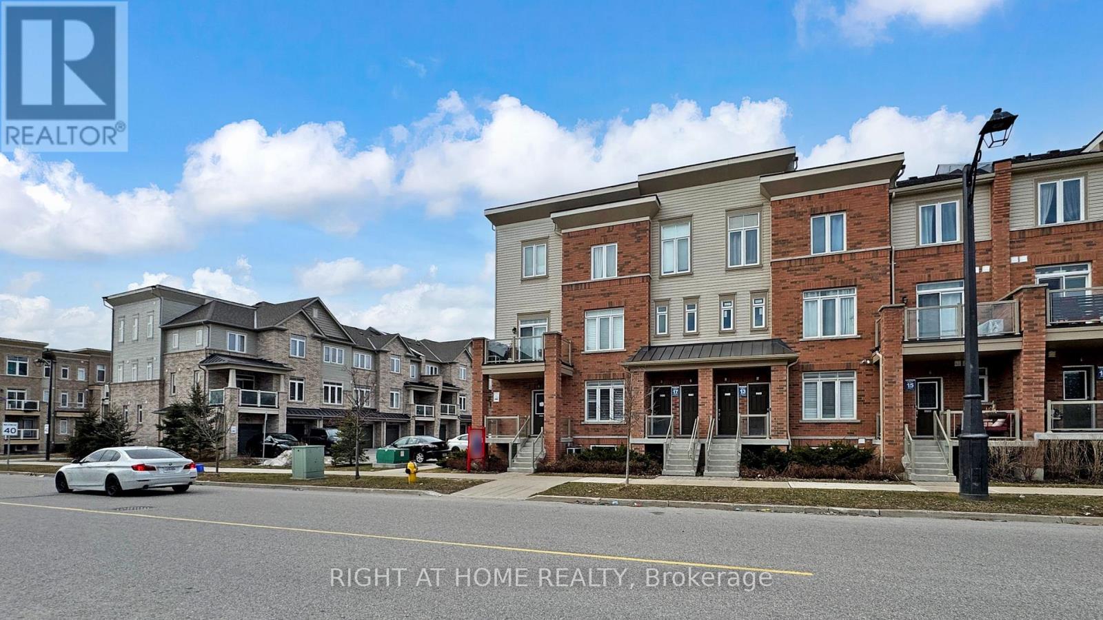 16 - 2710 William Jackson Drive E, Pickering, ON