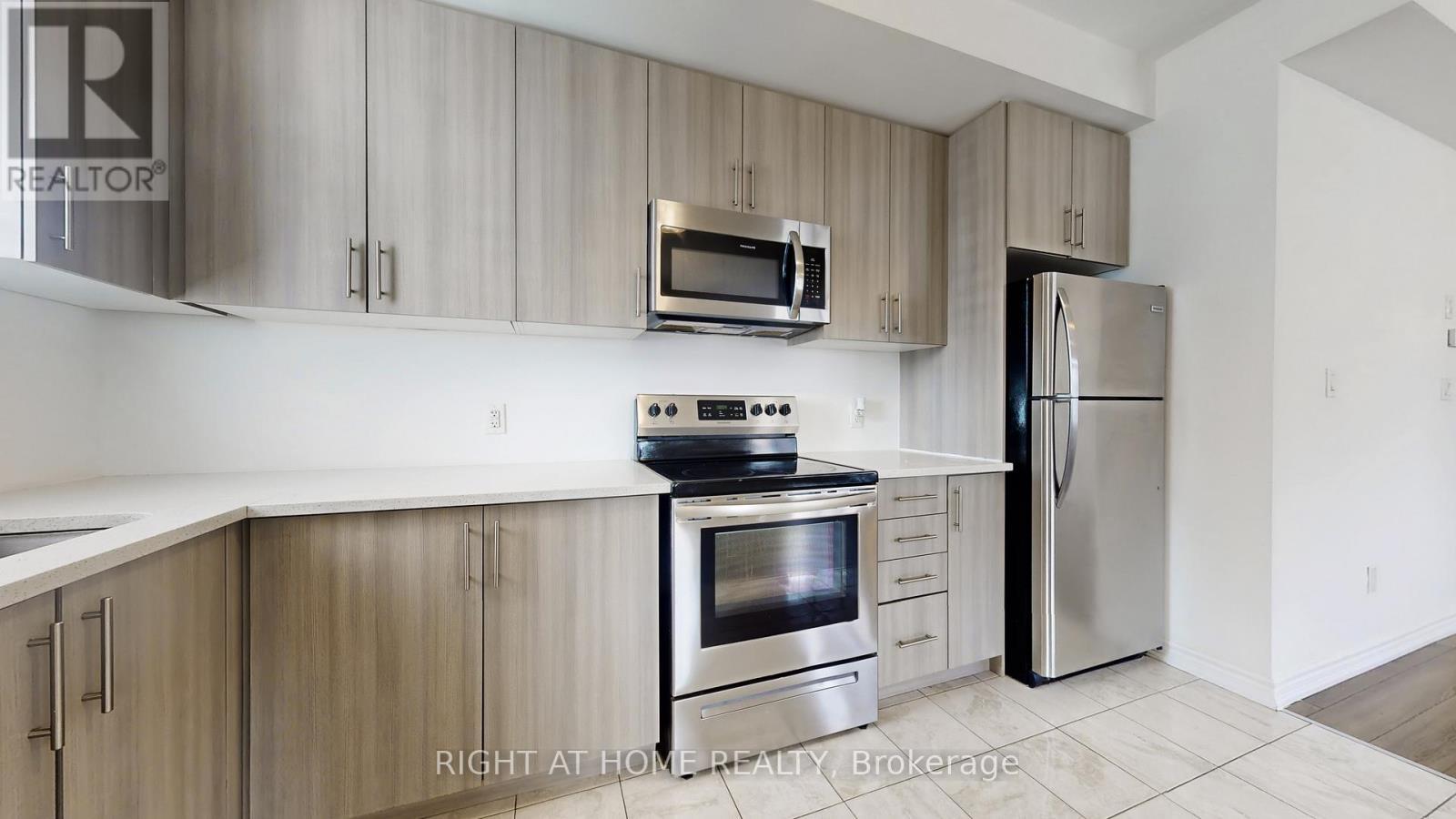 16 - 2710 William Jackson Drive E, Pickering, ON