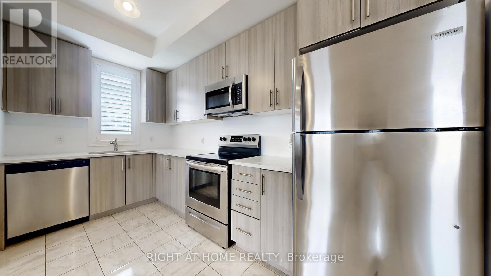 16 - 2710 William Jackson Drive E, Pickering, ON