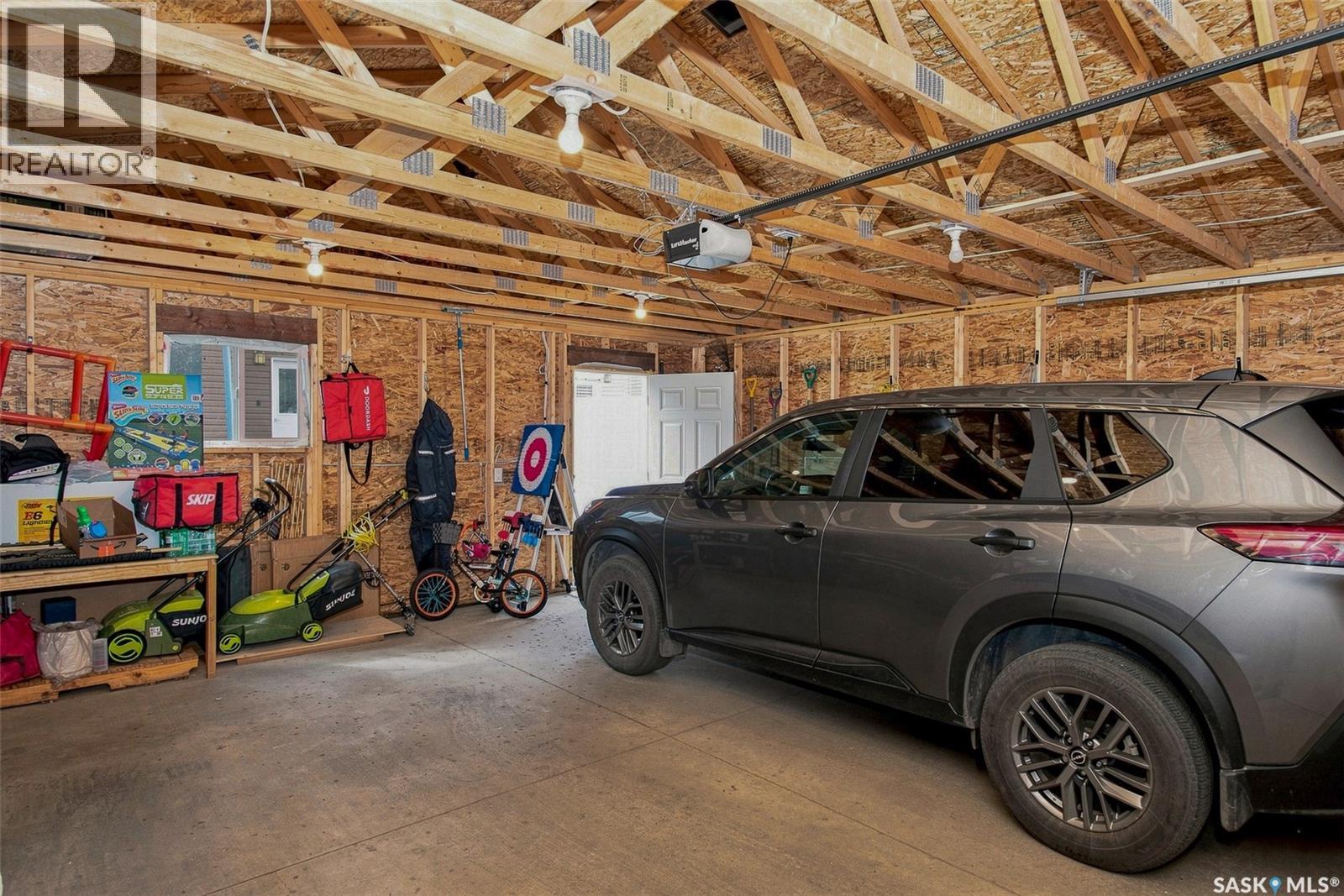 3754 Green Moss Lane, Regina, SK