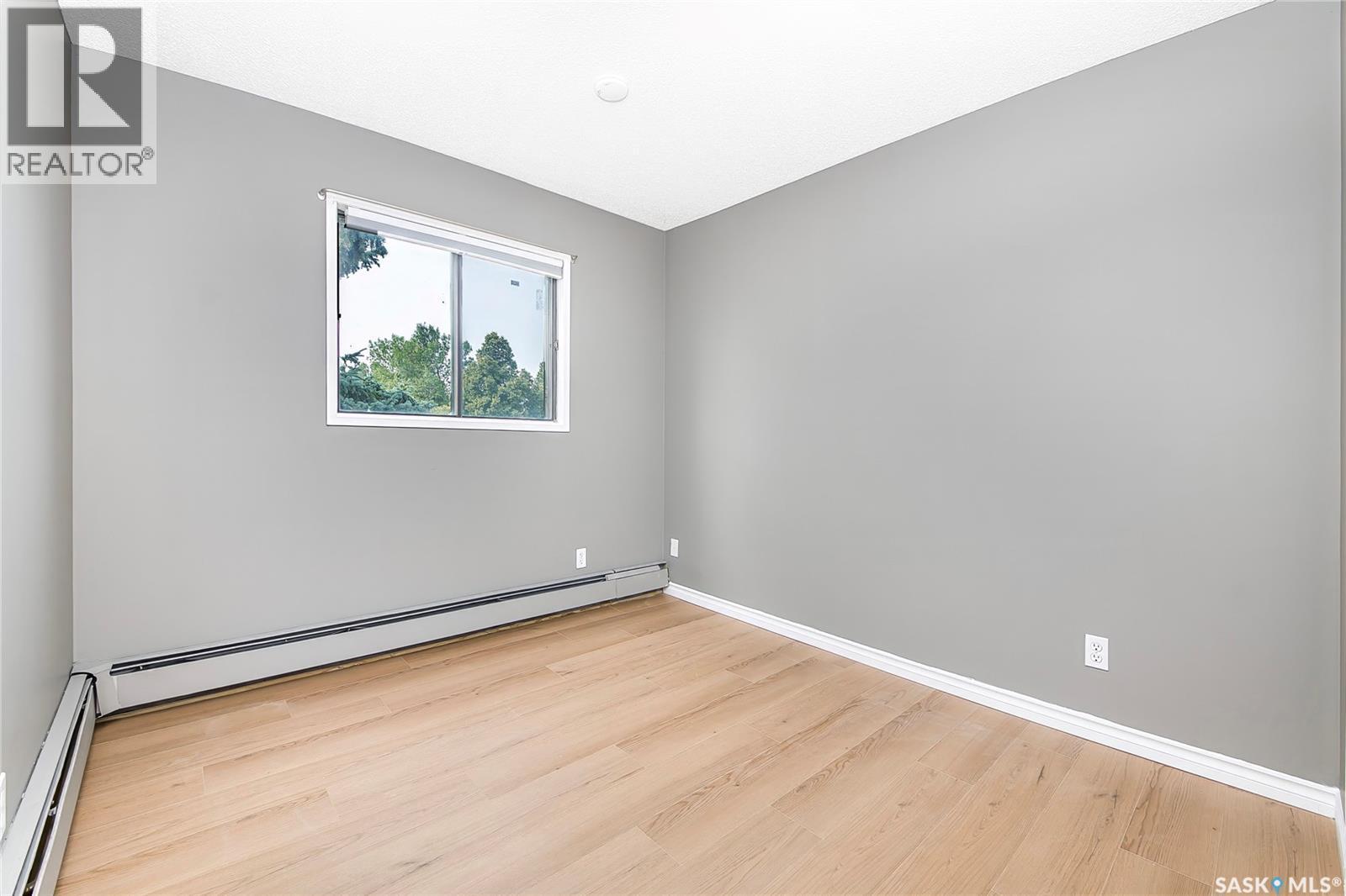 301 335 Kingsmere Boulevard, Saskatoon, SK