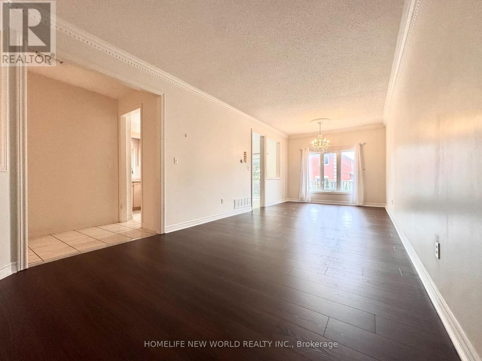 7 Symphony Gate, Markham, ON
