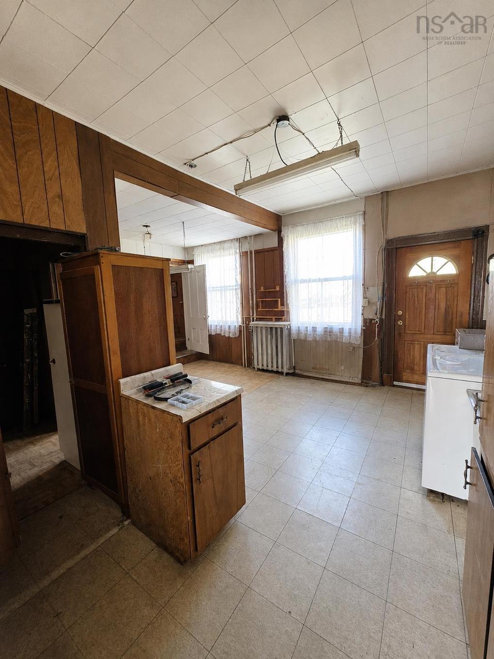 284 Foord Street, Stellarton, NS