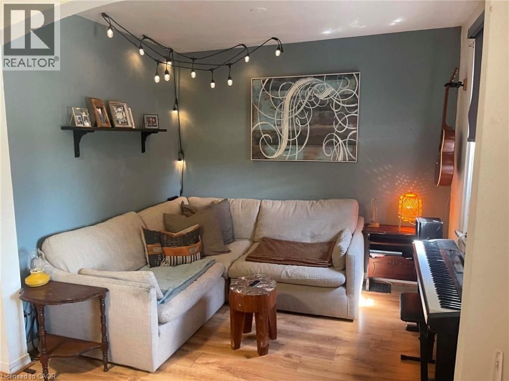 270 West 18Th Street, Hamilton, ON