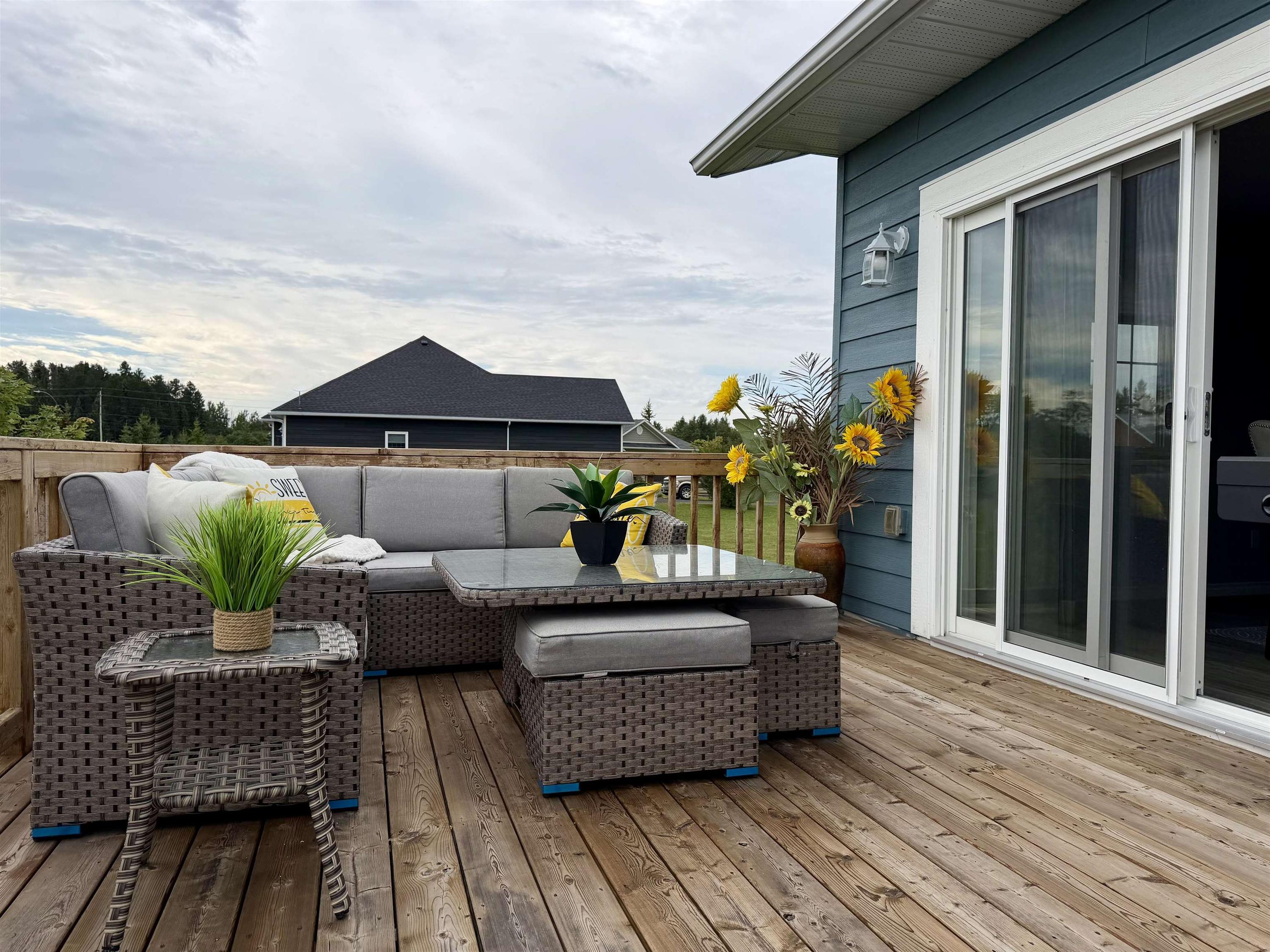 8 Spruce Drive, Emo, ON