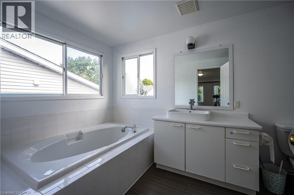 481 Timbercroft Crescent, Waterloo, ON