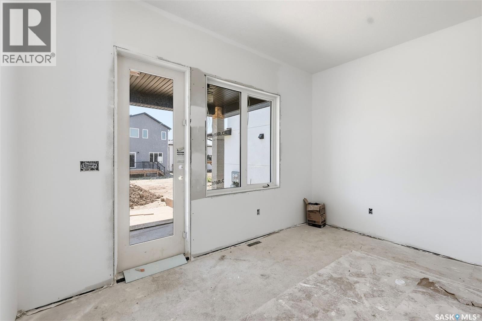 390 Sharma Crescent, Saskatoon, SK