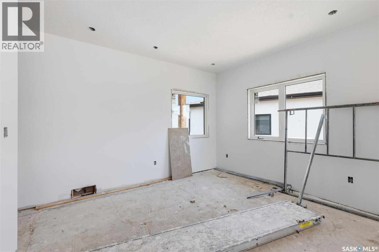 390 Sharma Crescent, Saskatoon, SK