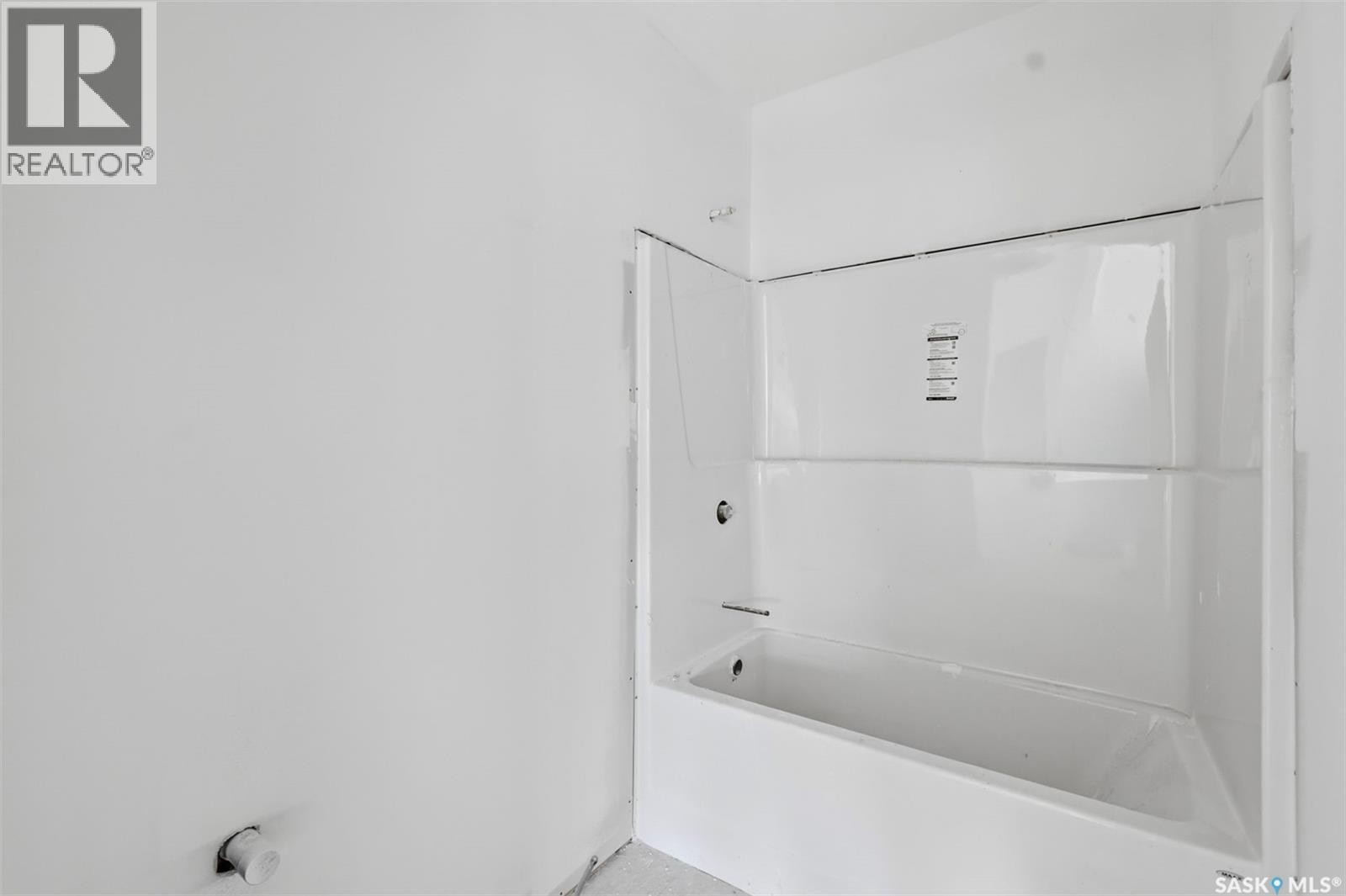 390 Sharma Crescent, Saskatoon, SK