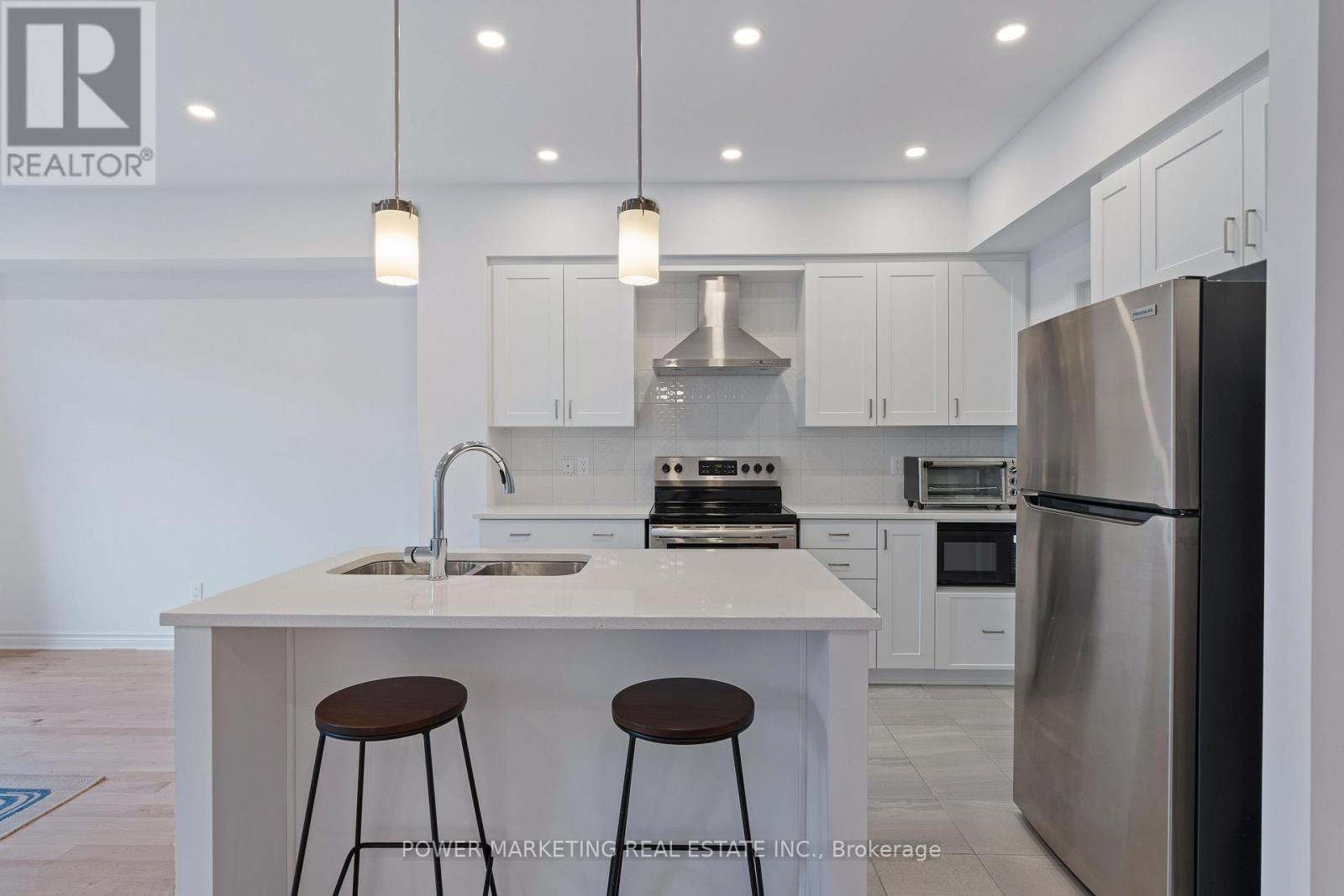 677 Cordelette Circle, Ottawa, ON