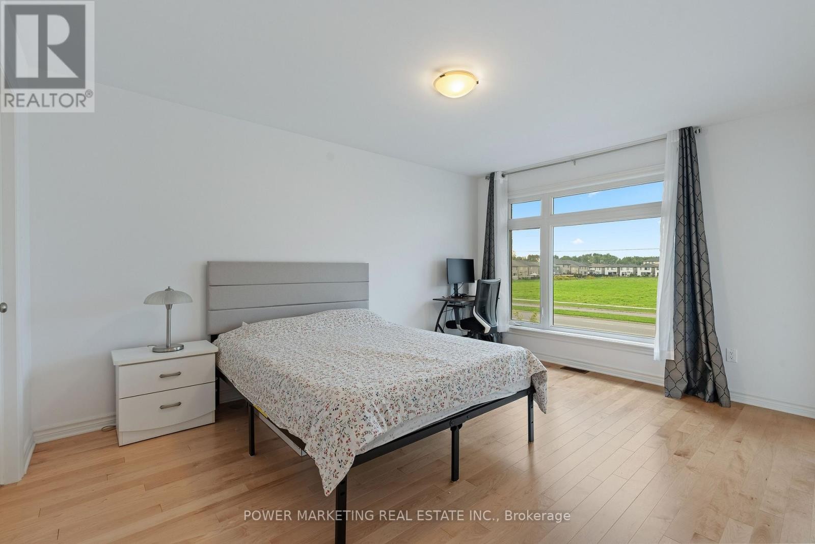 677 Cordelette Circle, Ottawa, ON