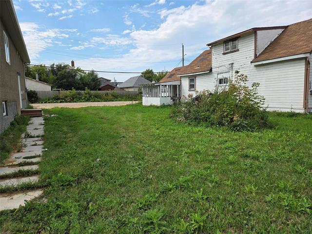 0 Logan Ave, Winnipeg, MB