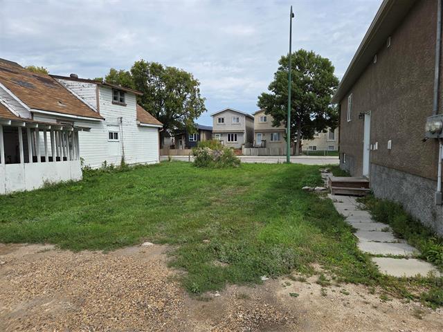 0 Logan Ave, Winnipeg, MB